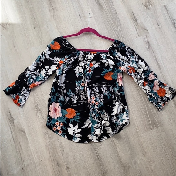 Flower blouse - Picture 1 of 2